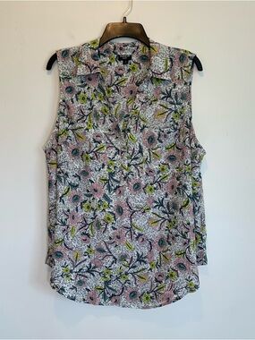 Torrid Harper Sleeveless Spring Floral Top